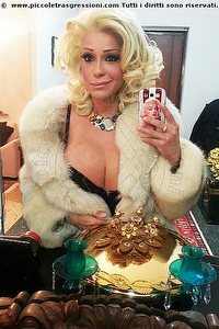 Foto selfie trans Cinzia Pornostar Crotone 3518851909