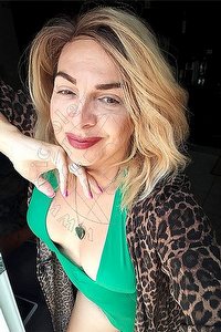 Foto selfie trans Chloe Prati Pistoia 3758539002