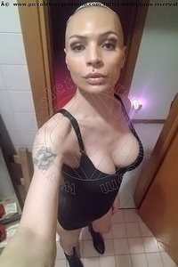 Foto selfie trans Alessia Bona Massaggiatrice Bionda Piacenza 3339004687