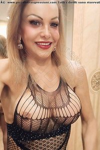 Foto selfie trans Claudia Sanprinni Castel Bolognese 3317475805