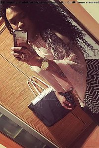 Foto selfie trans Giulia Brasiliana Barletta 3881789151