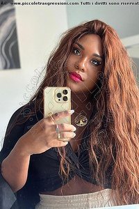 Foto selfie trans Giulia Brasiliana Barletta 3881789151