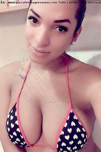 Foto selfie trans Lara Bella Prato 3896292459