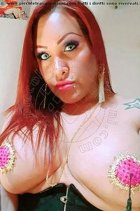 Foto selfie trans Gyselle Pires Isernia 3273386244