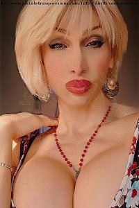 Foto selfie mistress trans Regina Xena Italiana Monza 3889831116