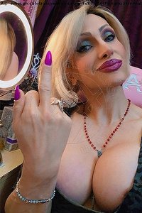 Foto selfie mistress trans Regina Xena Italiana Monza 3889831116