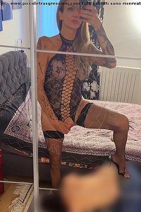 Foto selfie hot mistress trans Lady Valeria Treviso 3388718849