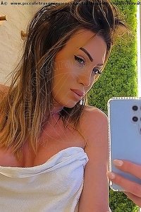 Foto selfie trans escort Amanda Lollobrigida Modena 3311333412