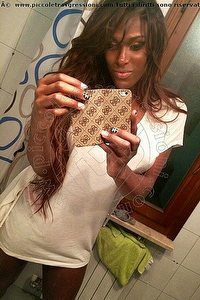 Foto selfie trans escort Thaysa Muneratti Milano 3312572292