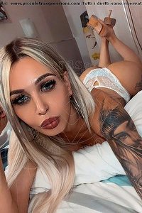 Foto selfie trans escort Rossana Bulgari Italiana Roma 3664827160