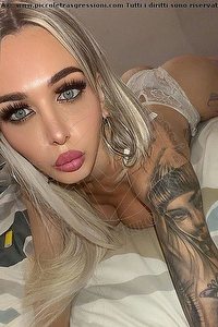 Foto selfie trans escort Rossana Bulgari Italiana Roma 3664827160