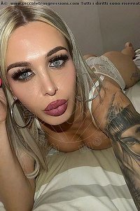 Foto selfie trans escort Rossana Bulgari Italiana Roma 3664827160