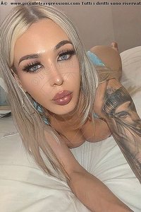 Foto selfie trans escort Rossana Bulgari Italiana Roma 3664827160