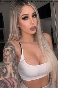 Foto selfie trans escort Rossana Bulgari Italiana Foggia 3664827160