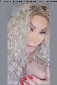 Foto selfie trans escort Monique Cassano Delle Murge 3201830286