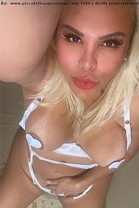 Foto selfie trans escort Lindha Torino 3288349781