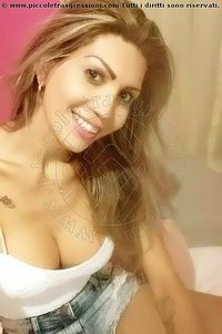 Foto selfie trans escort Melissa Top Class Rio De Janeiro 00551196075564