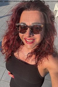 Foto selfie trans escort Carla Attrice Italiana Napoli 3662952588
