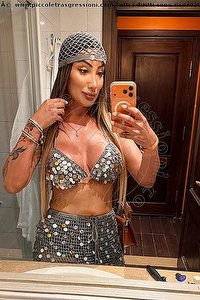 Foto selfie trans Raphaela Martins Pornostar Napoli 3717753345