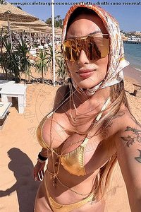Foto selfie trans Raphaela Martins Pornostar Napoli 3717753345