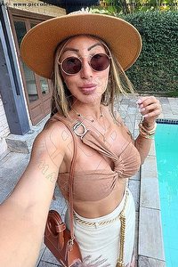 Foto selfie trans Raphaela Martins Pornostar Benevento 3717753345