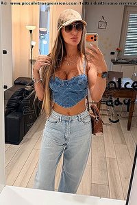 Foto selfie trans Raphaela Martins Pornostar Montecatini Terme 3717753345