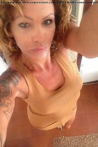 Foto selfie trans Valeria Treviso 3388718849