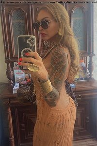 Foto selfie trans Valeria Treviso 3388718849