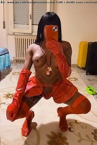 Foto selfie trans escort Miss Pocahontas Bologna 3398059304