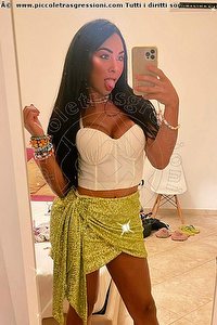 Foto selfie trans escort Jennifer Anguria Pornostar Civitanova Marche 3499398298