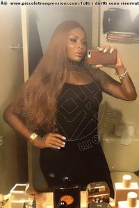 Foto selfie trans escort Andressa Keyes Salvador Bahia 005571992919730