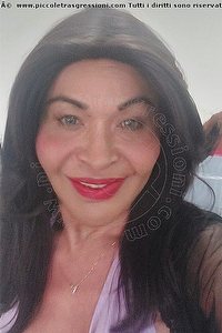 Foto selfie trans Tainá Oliveira Prato 3285382487