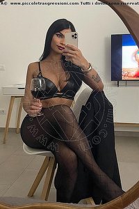 Foto selfie trans Larissa Bambola Pescara 3928927605