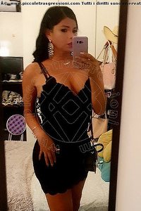 Foto selfie trans Camila Argentina Savona 3284582524