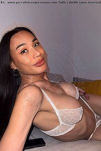 Foto selfie trans Linda Thai Lodi 3202939122