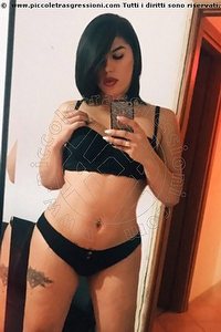 Foto selfie trans Trianna Milano 3509414107