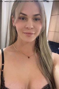 Foto selfie trans escort Karola Bambola Belluno 3288225540