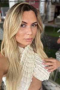Foto selfie trans escort Leandra Gouvea Mantova 3510082065