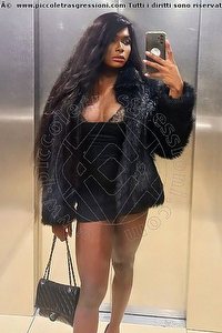 Foto selfie trans escort Karol Bombom Londra 00447438614130