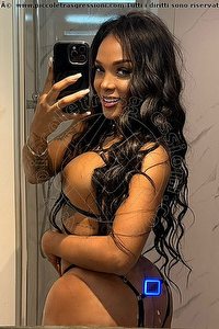 Foto selfie trans escort Donna Bella Bolzano 3508585567