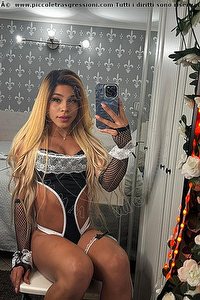 Foto selfie trav Beatrice Britto Verona 3883831887