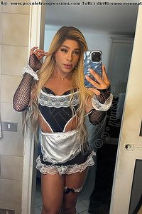 Foto selfie trav Beatrice Britto Verona 3883831887