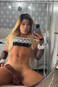 Foto selfie hot trav Beatrice Britto Verona 3883831887