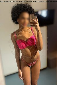 Foto selfie trans Miele Legnano 3317808280