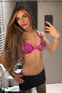Foto selfie trans Rafaella Menicucci Xxl Padova 3447385061