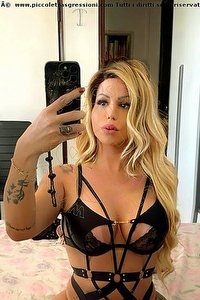 Foto selfie trans Yara Rios Vicenza 3290330274