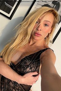 Foto selfie trans escort Mirella Kitty Brescia 3447074180