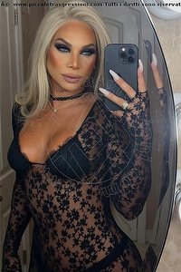 Foto selfie trans Bruna Dior Alba Adriatica 3295576383