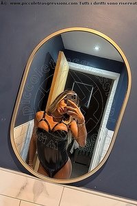 Foto selfie trans Candy Luna Atene 3270115521