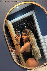 Foto selfie trans Candy Luna Atene 3270115521